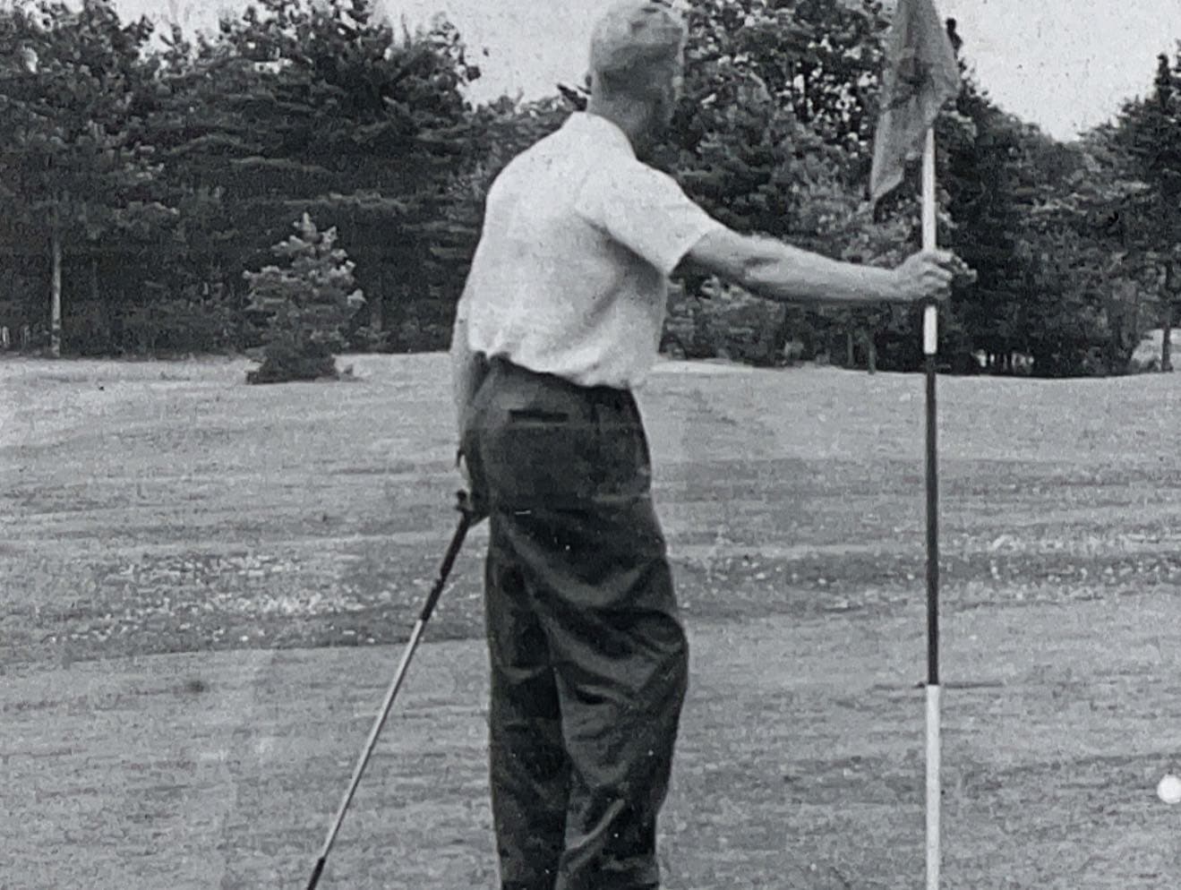 Ed Leeder and Drummond McCarroll in 1955. Ed Leeder was the first owner and built the north course in the early 1950s!

What hole do you think they’re playing?