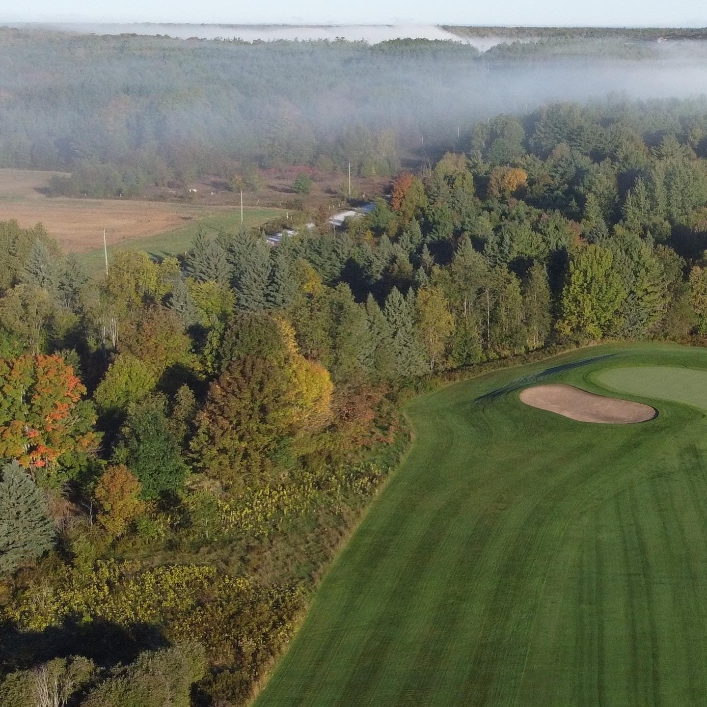 Happy @rbccanadianopen week 🇨🇦

The back nine at this years host @oakdalegolfandcountryclub was designed by Robbie Robinson. 

Robinson designed the south course here, as well as 2 and 5 north. The new holes on the north opened in 1968, and the south course opened in 1972. 

Robinson was inducted into the Canadian Golf Hall of Fame in 2002:

“Clinton E. Robinson, better known as Robbie, loved the game of golf and spent his life bringing it to the masses.  A golf course architect who apprenticed under the legendary Stanley Thompson, Robinson designed or remodelled more than 100 courses.  Perhaps his single most significant contribution to the game was in the study of turfgrass and the dissemination of this information through the establishment of the Canadian Turfgrass shows and as the Green Section director for the RCGA in the 1950’s.” 

#LSGHistory #PlayTheLake #GolfArchitecture