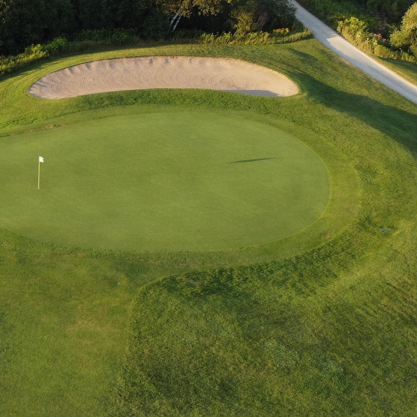 Happy @rbccanadianopen week 🇨🇦

The back nine at this years host @oakdalegolfandcountryclub was designed by Robbie Robinson. 

Robinson designed the south course here, as well as 2 and 5 north. The new holes on the north opened in 1968, and the south course opened in 1972. 

Robinson was inducted into the Canadian Golf Hall of Fame in 2002:

“Clinton E. Robinson, better known as Robbie, loved the game of golf and spent his life bringing it to the masses.  A golf course architect who apprenticed under the legendary Stanley Thompson, Robinson designed or remodelled more than 100 courses.  Perhaps his single most significant contribution to the game was in the study of turfgrass and the dissemination of this information through the establishment of the Canadian Turfgrass shows and as the Green Section director for the RCGA in the 1950’s.” 

#LSGHistory #PlayTheLake #GolfArchitecture