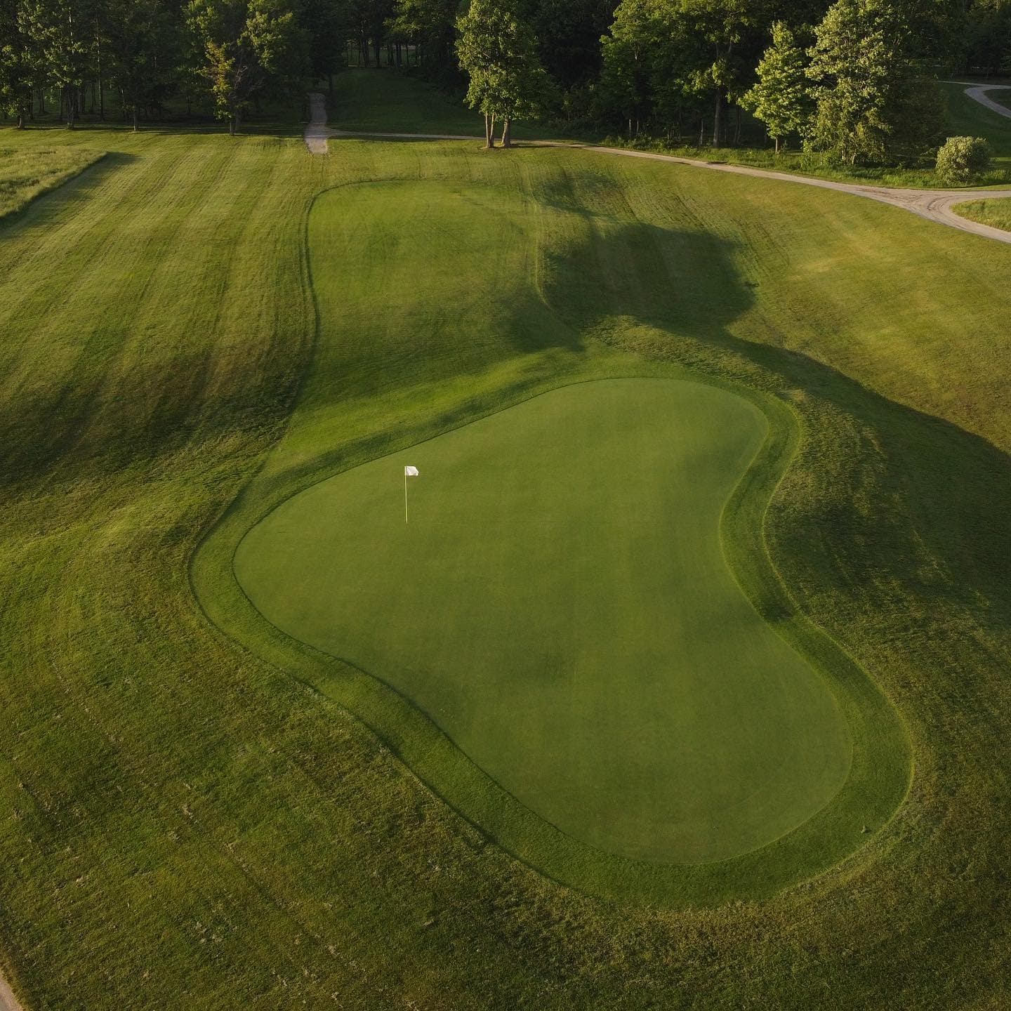 Happy @rbccanadianopen week 🇨🇦

The back nine at this years host @oakdalegolfandcountryclub was designed by Robbie Robinson. 

Robinson designed the south course here, as well as 2 and 5 north. The new holes on the north opened in 1968, and the south course opened in 1972. 

Robinson was inducted into the Canadian Golf Hall of Fame in 2002:

“Clinton E. Robinson, better known as Robbie, loved the game of golf and spent his life bringing it to the masses.  A golf course architect who apprenticed under the legendary Stanley Thompson, Robinson designed or remodelled more than 100 courses.  Perhaps his single most significant contribution to the game was in the study of turfgrass and the dissemination of this information through the establishment of the Canadian Turfgrass shows and as the Green Section director for the RCGA in the 1950’s.” 

#LSGHistory #PlayTheLake #GolfArchitecture