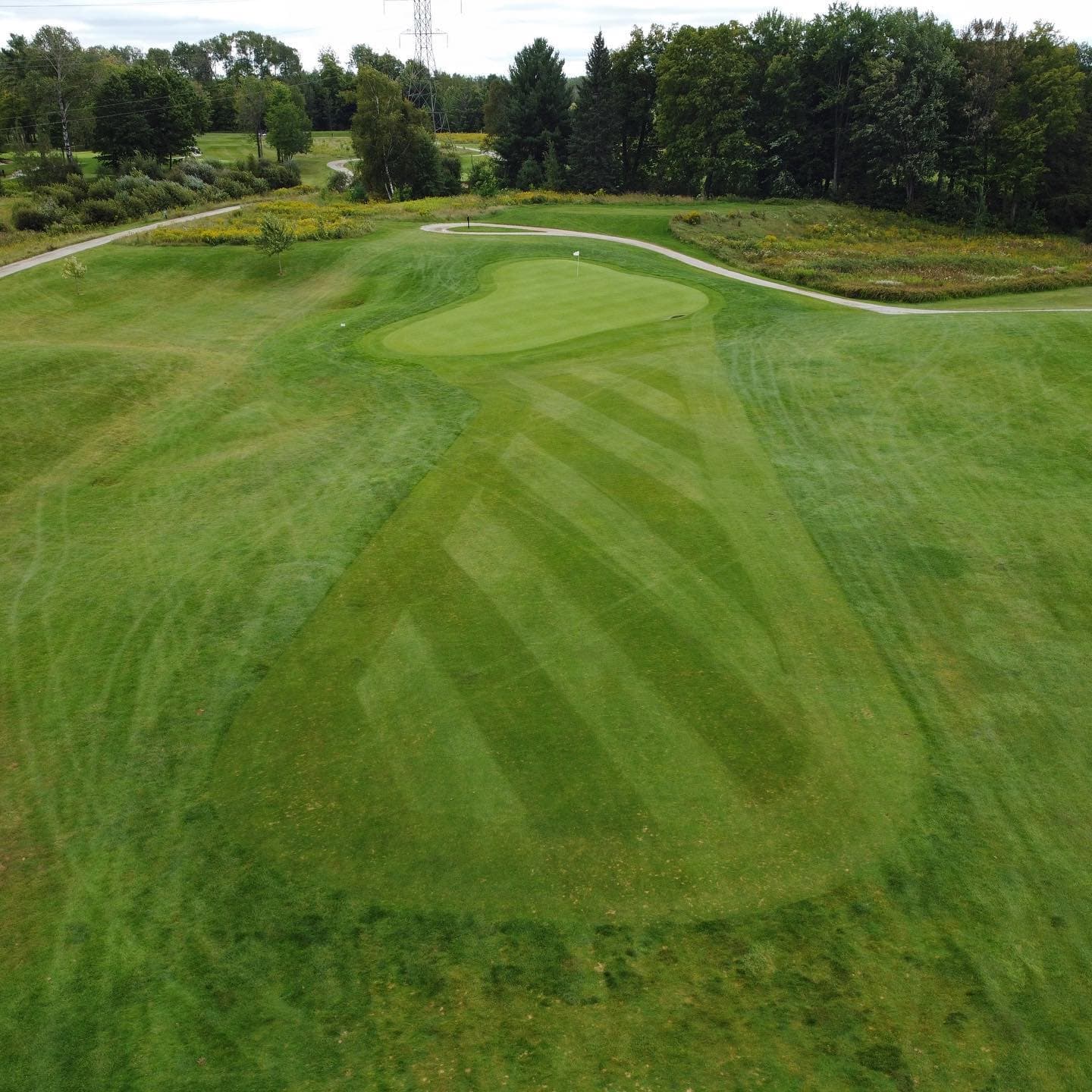 #SeptemberStripes have arrived early 😍 #PlayTheLake