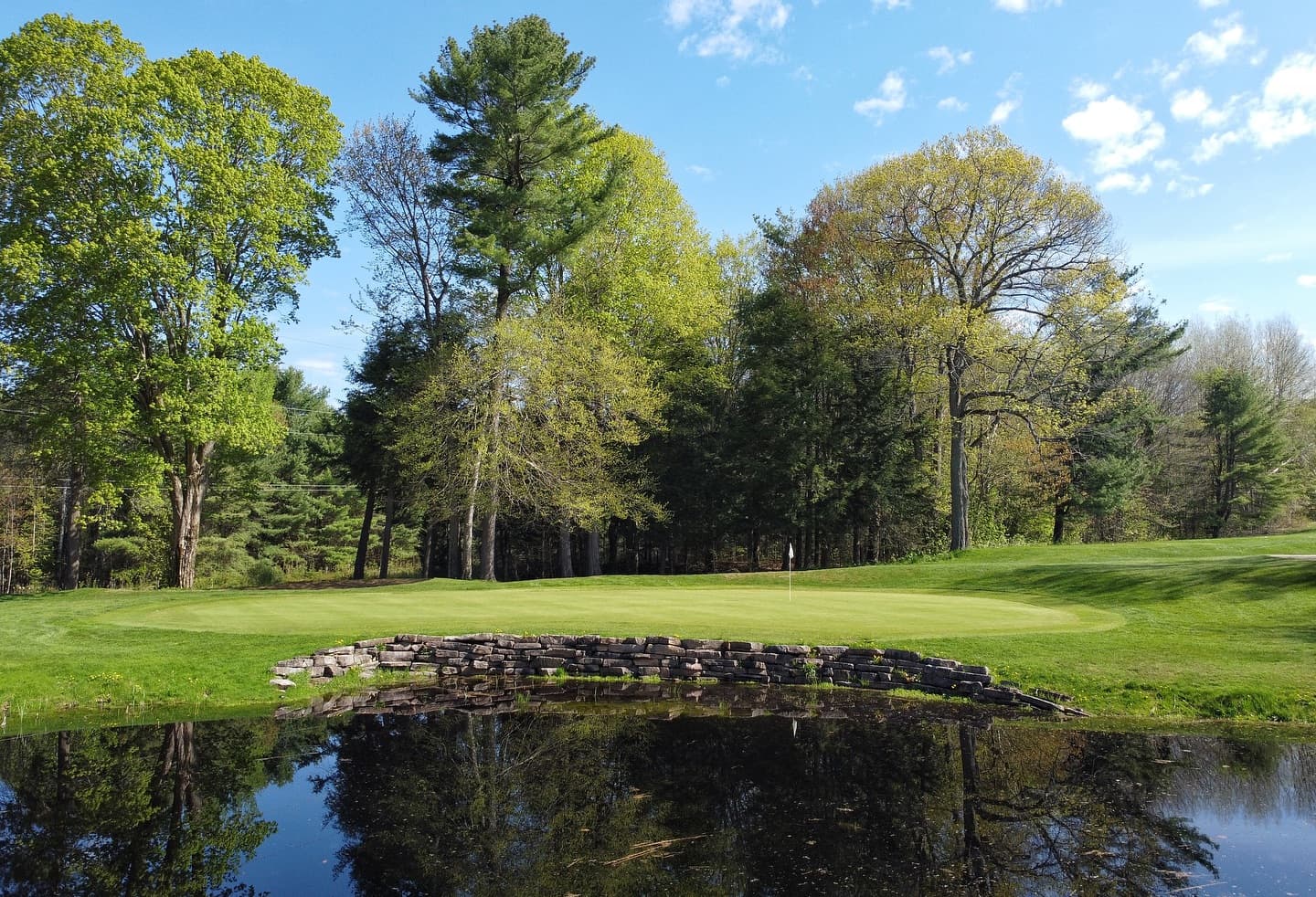 A painting of 5 north from the mid-1980s. The rock wall was added in the late 1990s to handle erosion issues #PlayTheLake