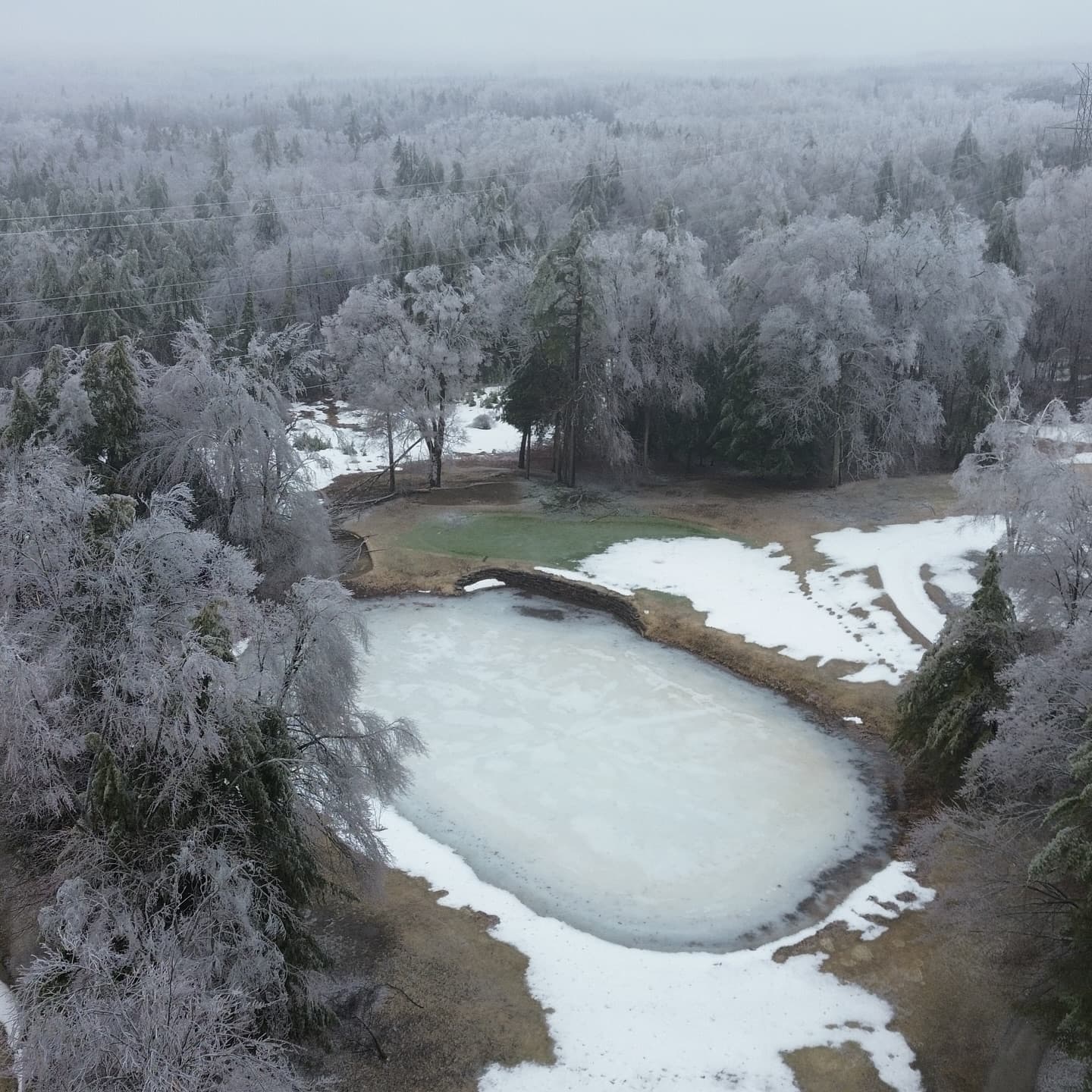 What a week! We received significant tree damage on the course, especially around the clubhouse and the north course.

Outside of trees the course was not damaged, and the greens are still looking great 👌

We’re happy to report that everyone’s favourite trees on 6 north and 9 south received no damage from the storm 😉

As we wait on power to be restored our crew is out cleaning up the damaged trees and getting the course ready for the season!