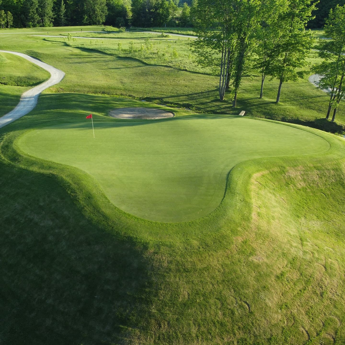 After three weeks of Men’s Night, 2 west is playing as the easiest par 3 on the course. A left pin will be coming soon 👀

“It’s only 100 yards” ☠️