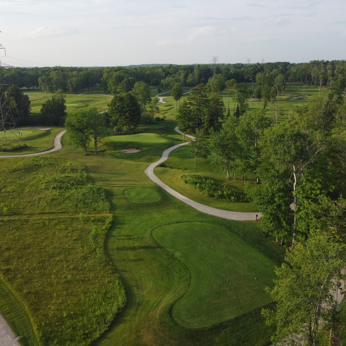 After three weeks of Men’s Night, 2 west is playing as the easiest par 3 on the course. A left pin will be coming soon 👀

“It’s only 100 yards” ☠️