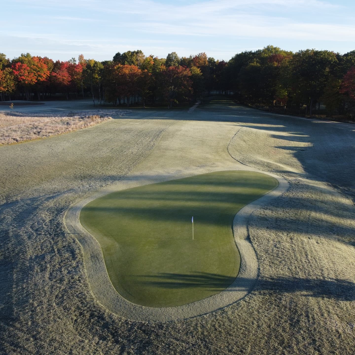 Frost mornings coming soon 🥶

This was a frost delay on September 28th, 2022 at 8:30am #PlayTheLake