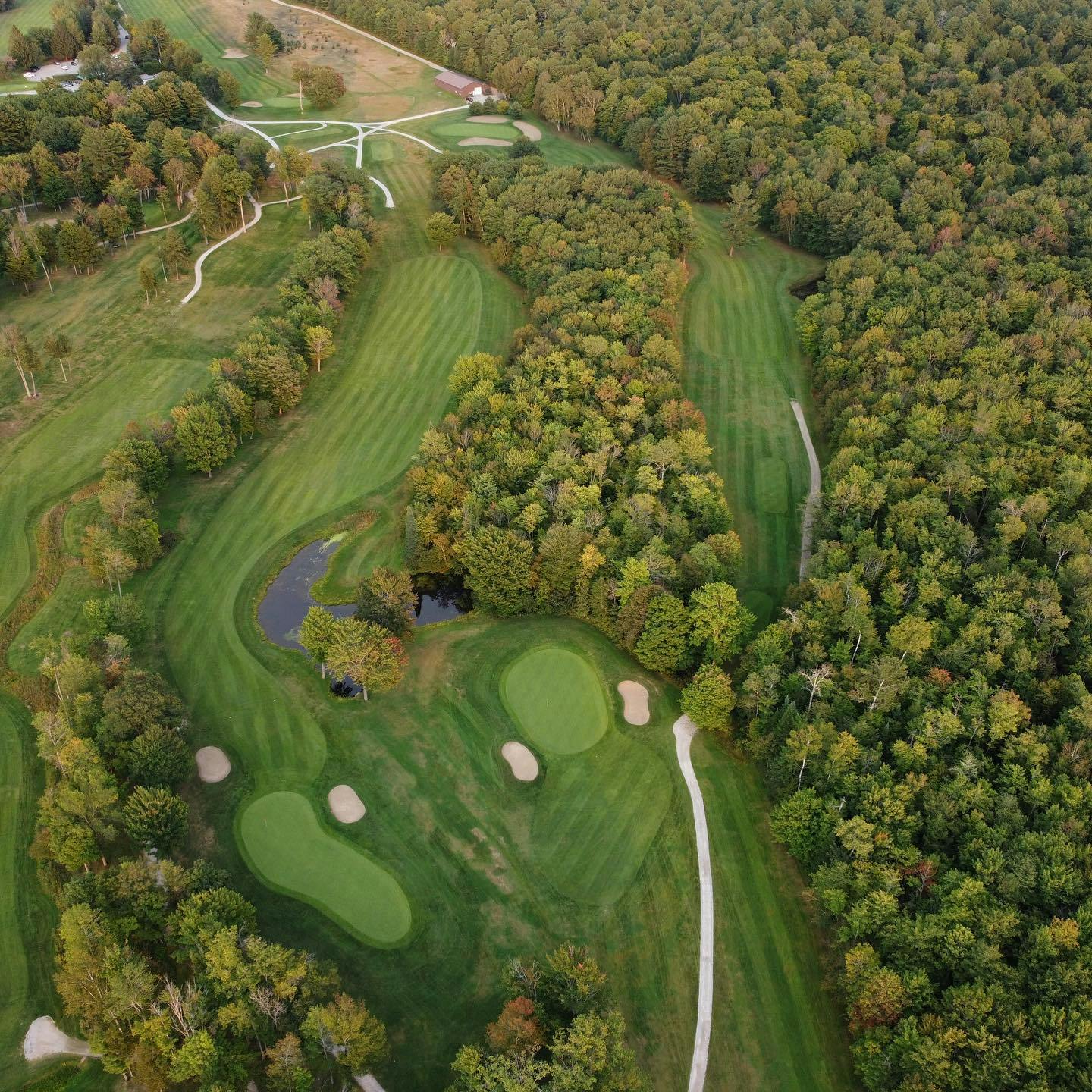 Happy @rbccanadianopen week 🇨🇦

The back nine at this years host @oakdalegolfandcountryclub was designed by Robbie Robinson. 

Robinson designed the south course here, as well as 2 and 5 north. The new holes on the north opened in 1968, and the south course opened in 1972. 

Robinson was inducted into the Canadian Golf Hall of Fame in 2002:

“Clinton E. Robinson, better known as Robbie, loved the game of golf and spent his life bringing it to the masses.  A golf course architect who apprenticed under the legendary Stanley Thompson, Robinson designed or remodelled more than 100 courses.  Perhaps his single most significant contribution to the game was in the study of turfgrass and the dissemination of this information through the establishment of the Canadian Turfgrass shows and as the Green Section director for the RCGA in the 1950’s.” 

#LSGHistory #PlayTheLake #GolfArchitecture