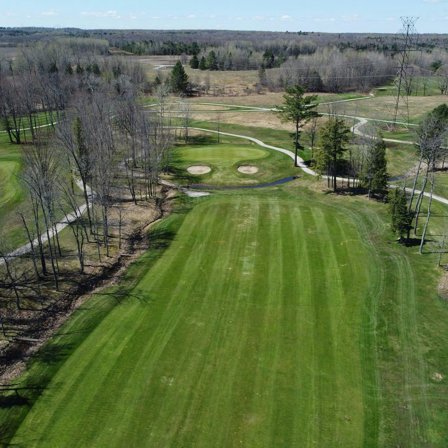 Who is ready for some spring golf? 🙋‍♂️#HurryUpSpring #PlayTheLake