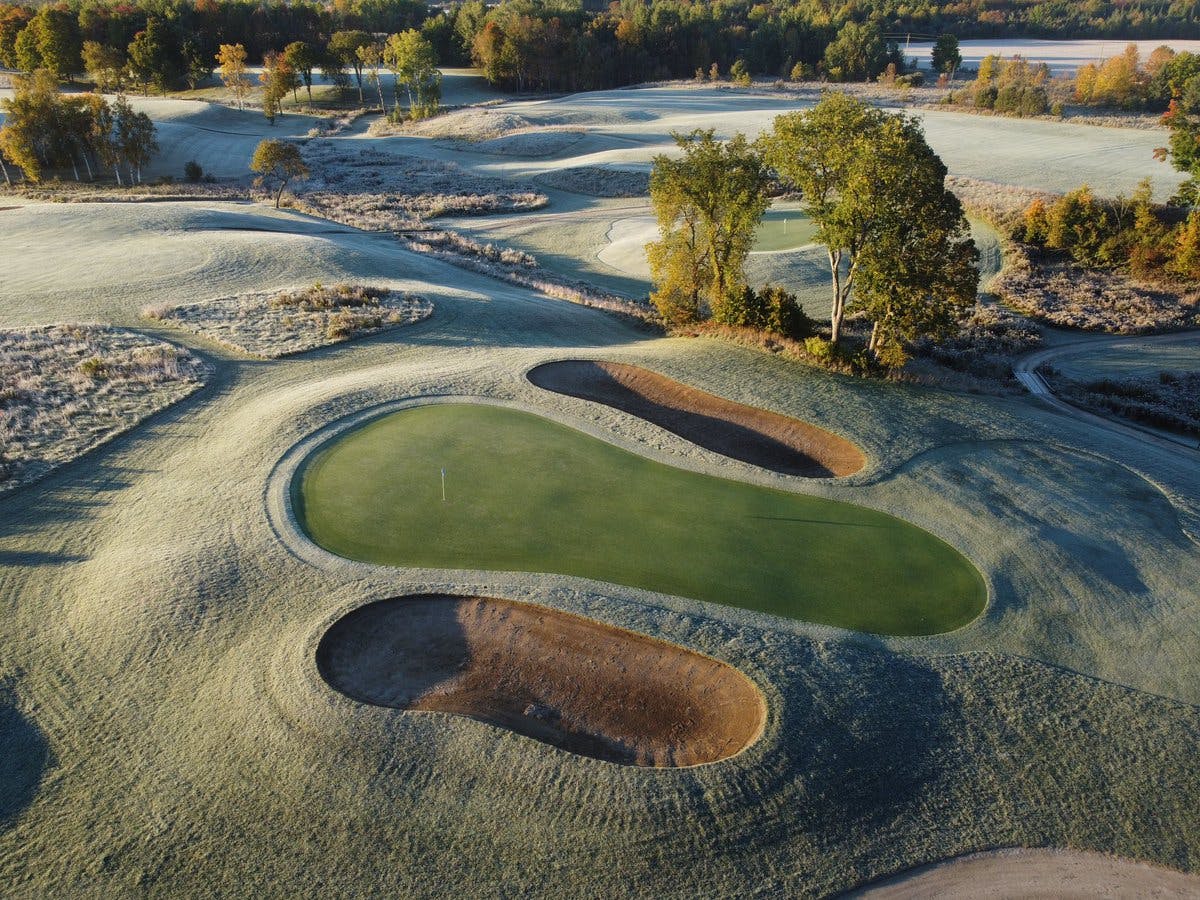 October frost delay on 3 south 🥶 https://t.co/mgSVqiZOw3